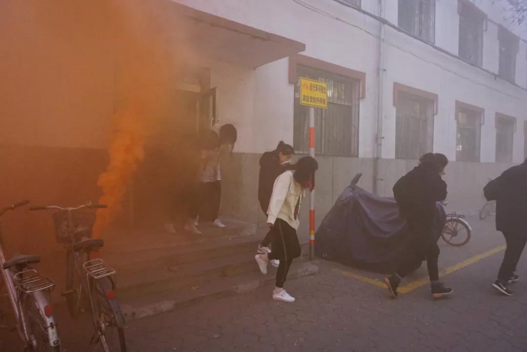 c03938846085440f9127e9d8e4ac44f4.jpg c03938846085440f9127e9d8e4ac44f4.jpg